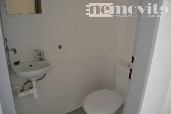 Prodej kanceláře, Jesenice, Nákupní, 80 m2