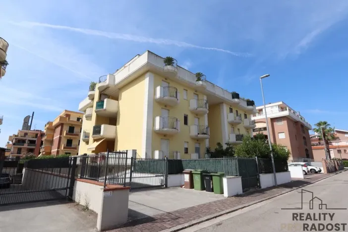 Prodej bytu 3+1, Villa Rosa,, 91 m2