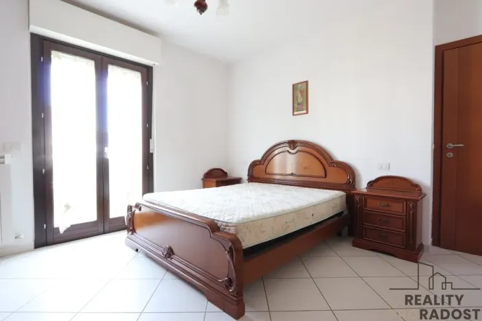 Prodej bytu 3+1, Villa Rosa,, 91 m2