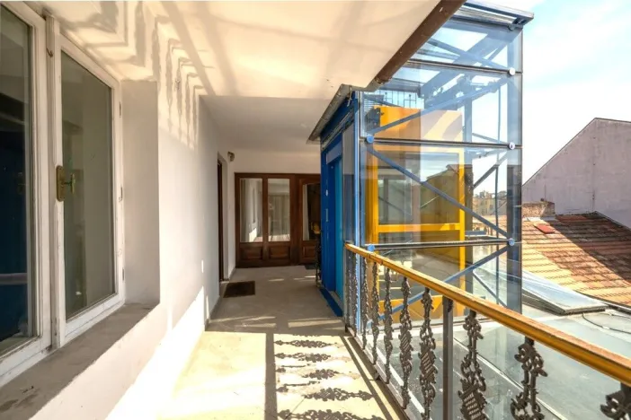 Pronájem bytu 3+1, Praha, Viktora Huga, 164 m2