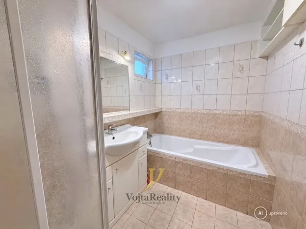 Prodej rodinného domu, Cholina, 160 m2