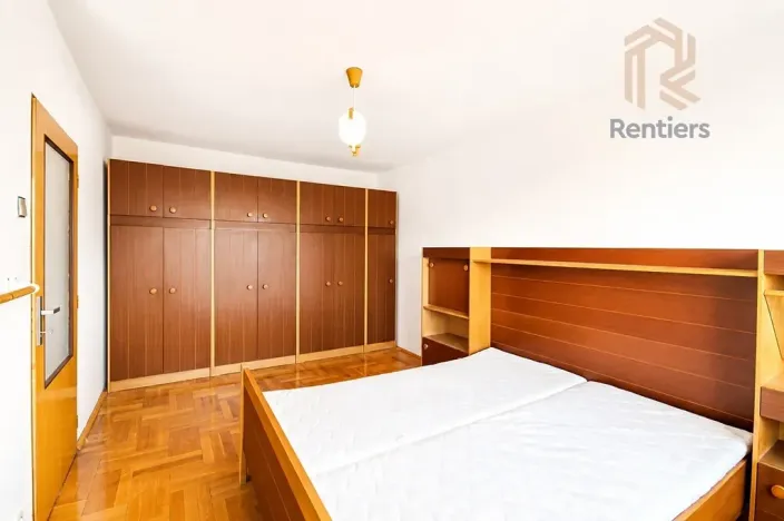 Prodej rodinného domu, Praha - Ruzyně, Kralupská, 256 m2