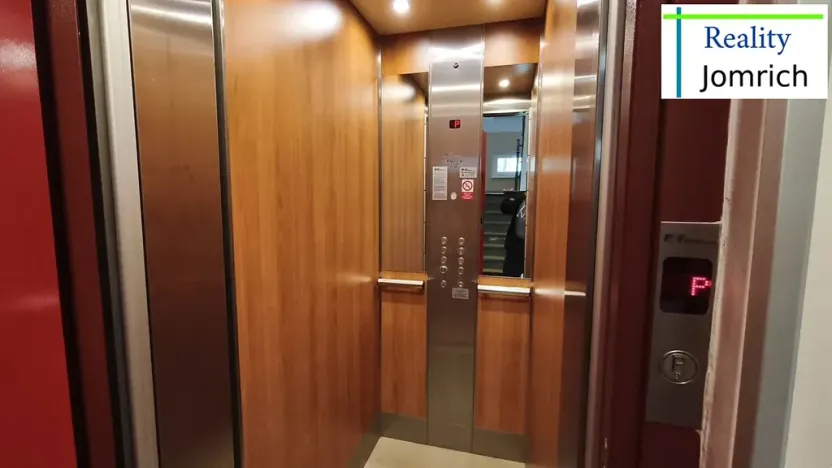 Prodej bytu 2+kk, Liberec, Na Žižkově, 42 m2