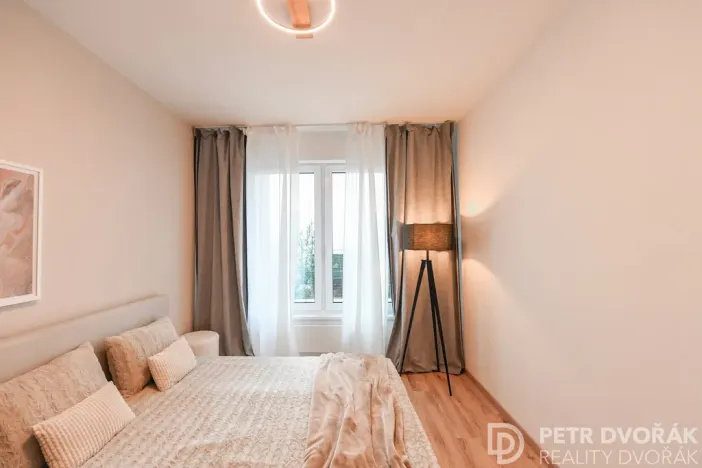 Pronájem bytu 2+kk, Praha - Strašnice, Počernická, 40 m2