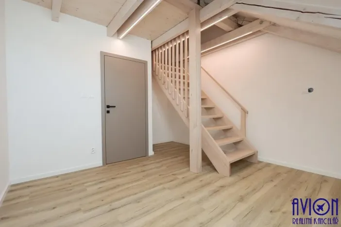 Pronájem bytu 4+kk, Praha - Stodůlky, V borovičkách, 105 m2