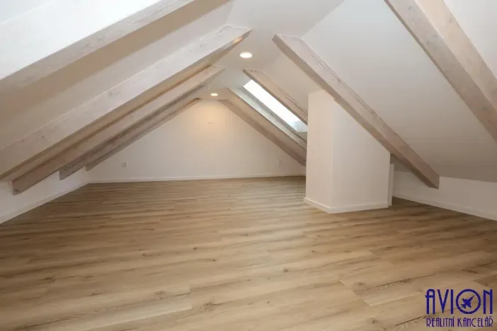 Pronájem bytu 4+kk, Praha - Stodůlky, V borovičkách, 105 m2