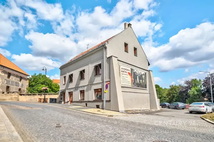 Prodej bytu 2+1, Slaný, Vinařického, 39 m2
