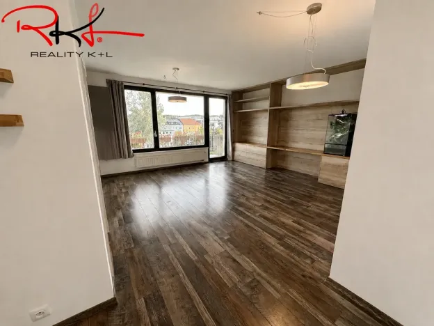 Pronájem bytu 2+kk, Praha, Sousedíkova, 65 m2
