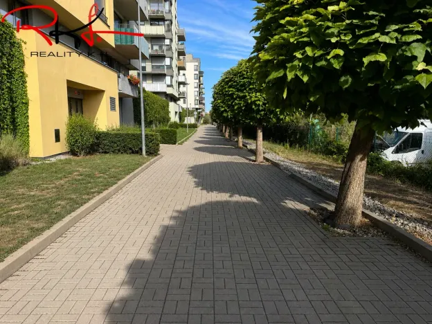 Pronájem bytu 2+kk, Praha, Sousedíkova, 65 m2