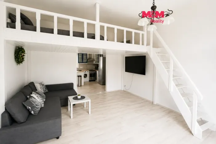 Pronájem bytu 3+1, Karlovy Vary, Libušina, 67 m2