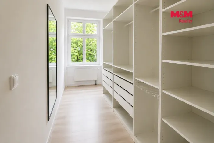 Pronájem bytu 3+1, Karlovy Vary, Libušina, 67 m2
