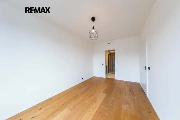 Pronájem bytu 2+kk, Praha - Smíchov, Grafická, 66 m2