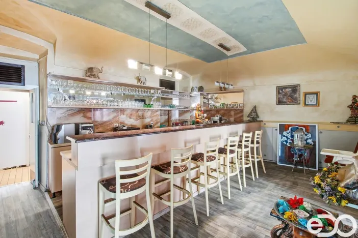 Pronájem restaurace, Mladá Boleslav, Českobratrské náměstí, 250 m2