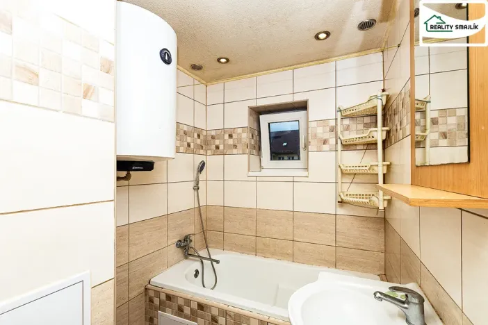 Prodej bytu 2+1, Cheb, Riegerova, 42 m2