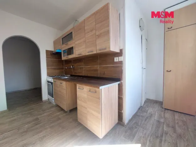 Pronájem bytu 2+1, Klášterec nad Ohří, Školní, 50 m2