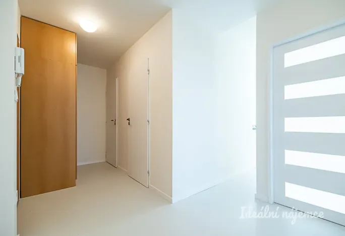 Pronájem bytu 3+kk, Praha - Žižkov, Lupáčova, 62 m2
