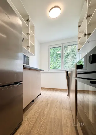 Pronájem pokoje, Hradec Králové - Slezské Předměstí, Markovická, 23 m2