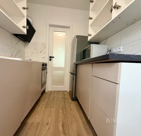 Pronájem pokoje, Hradec Králové - Slezské Předměstí, Markovická, 15 m2