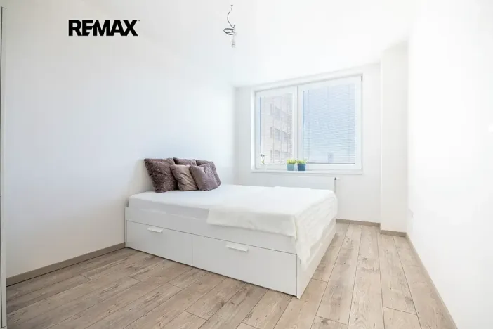 Prodej bytu 2+kk, Praha - Strašnice, Limuzská, 52 m2
