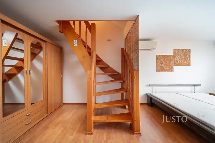 Prodej bytu 1+kk, Třeboň, Šmeralova, 42 m2