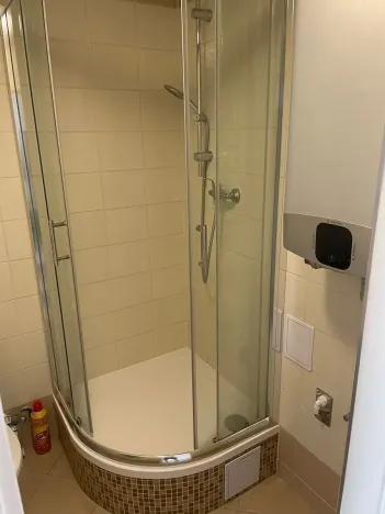 Pronájem bytu 1+kk, Praha - Nové Město, Na bojišti, 22 m2