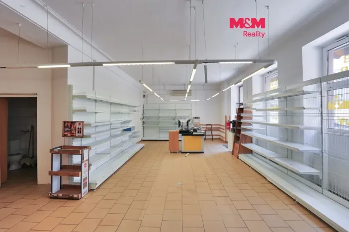 Pronájem obchodního prostoru, Český Těšín, náměstí ČSA, 110 m2