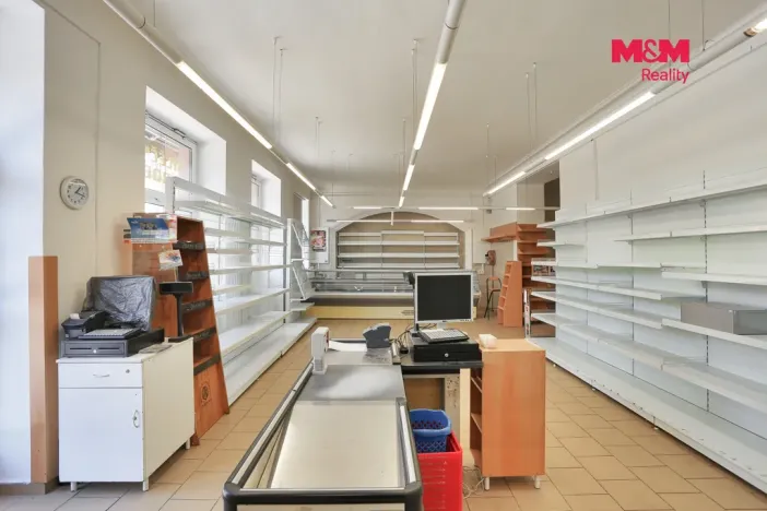 Pronájem obchodního prostoru, Český Těšín, náměstí ČSA, 110 m2