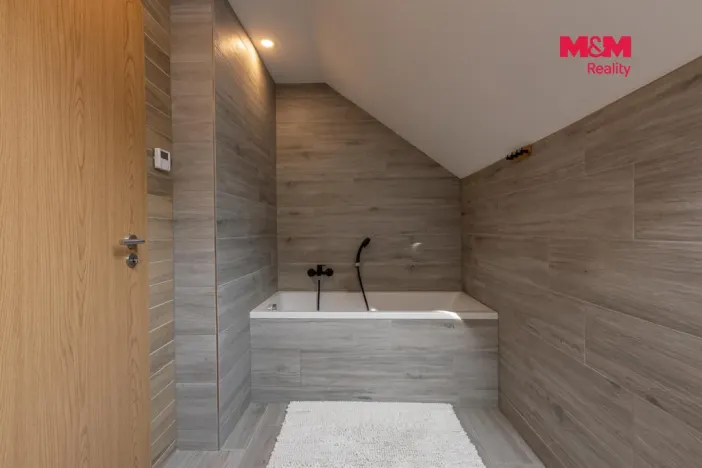 Prodej bytu 3+kk, Vimperk - Vimperk II, Jirchářská, 78 m2