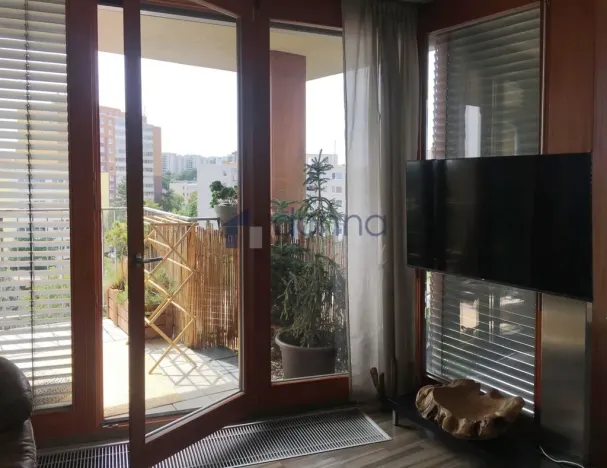Pronájem bytu 2+kk, Praha, Květinková, 70 m2