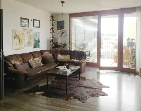 Pronájem bytu 2+kk, Praha, Květinková, 70 m2