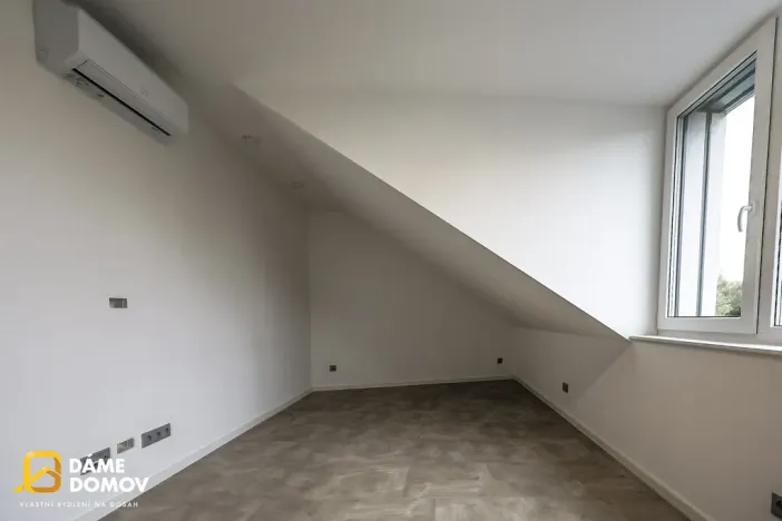 Pronájem bytu 3+1, Dubňany, Komenského, 129 m2