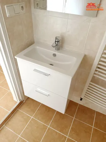 Pronájem bytu 2+1, Náchod, Hrašeho, 58 m2