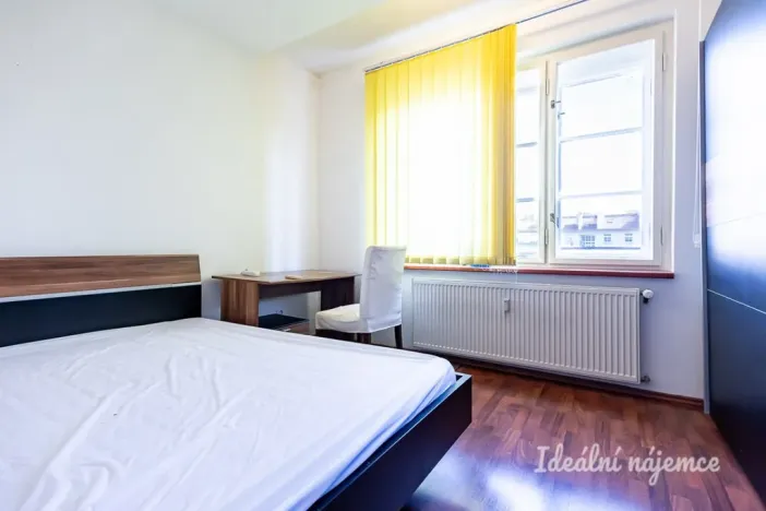 Pronájem bytu 2+1, Praha - Bubeneč, Národní obrany, 46 m2