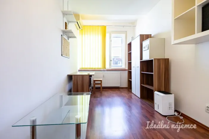 Pronájem bytu 2+1, Praha - Bubeneč, Národní obrany, 46 m2