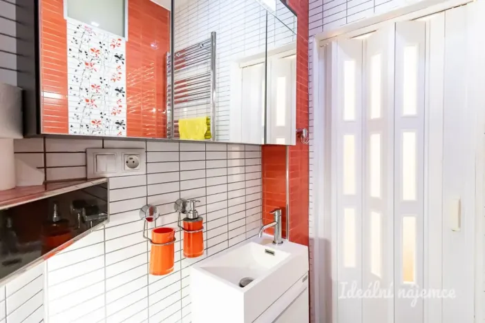 Pronájem bytu 2+1, Praha - Bubeneč, Národní obrany, 46 m2
