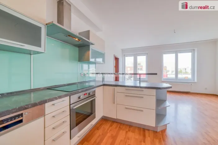Prodej bytu 4+kk, Praha - Stodůlky, Přeučilova, 199 m2