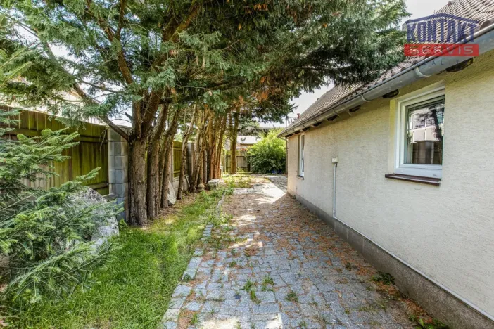 Prodej rodinného domu, Zalužany, 175 m2