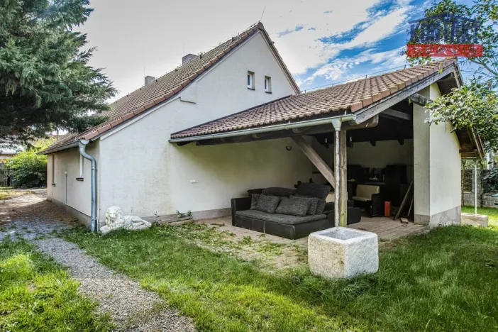 Prodej rodinného domu, Zalužany, 175 m2
