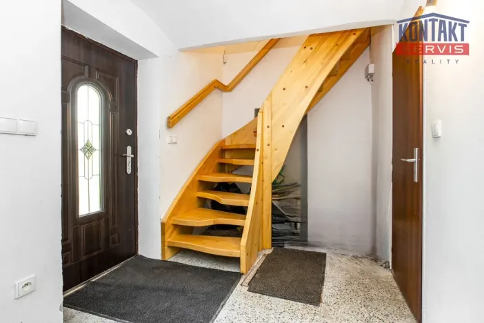 Prodej rodinného domu, Zalužany, 175 m2