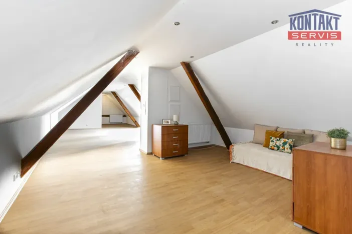 Prodej rodinného domu, Zalužany, 175 m2