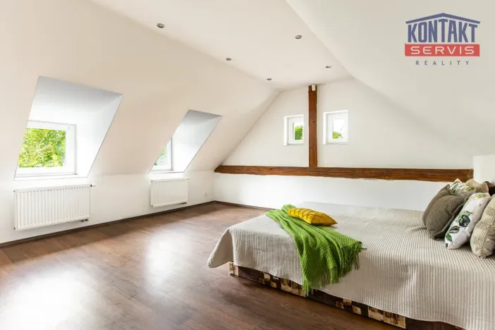 Prodej rodinného domu, Zalužany, 175 m2