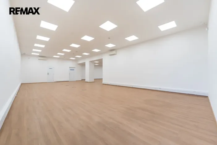 Pronájem obchodního prostoru, Praha - Háje, Hviezdoslavova, 364 m2