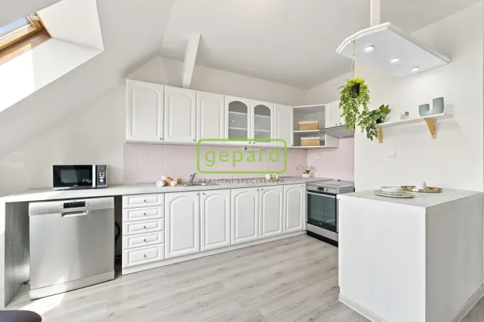Prodej bytu 3+1, Kralupy nad Vltavou, Lidové nám., 90 m2