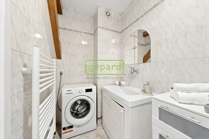 Prodej bytu 3+1, Kralupy nad Vltavou, Lidové nám., 90 m2