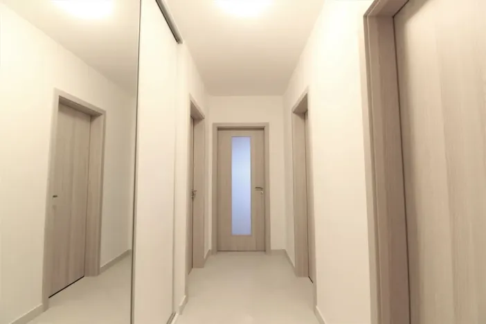 Pronájem bytu 2+kk, Praha - Letňany, Hlučkova, 60 m2