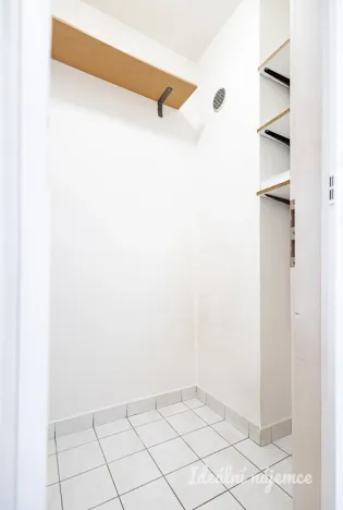 Pronájem bytu 2+kk, Praha - Střížkov, Habartická, 68 m2