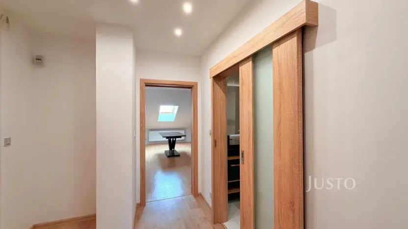 Pronájem bytu 2+kk, Praha - Žižkov, Roháčova, 94 m2