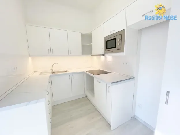 Pronájem bytu 2+kk, Praha - Žižkov, Čajkovského, 47 m2