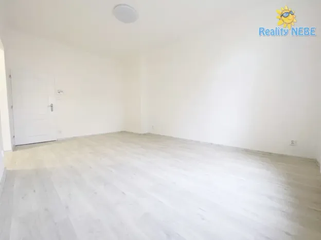 Pronájem bytu 2+kk, Praha - Žižkov, Čajkovského, 47 m2
