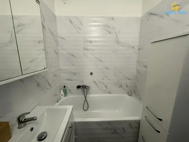 Pronájem bytu 2+kk, Praha - Žižkov, Čajkovského, 47 m2